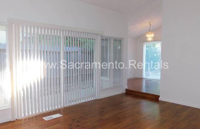 6035 Cheshire Wy Gallery 4