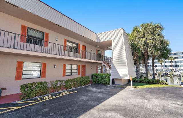 135 SHORE COURT - 204 photos photos