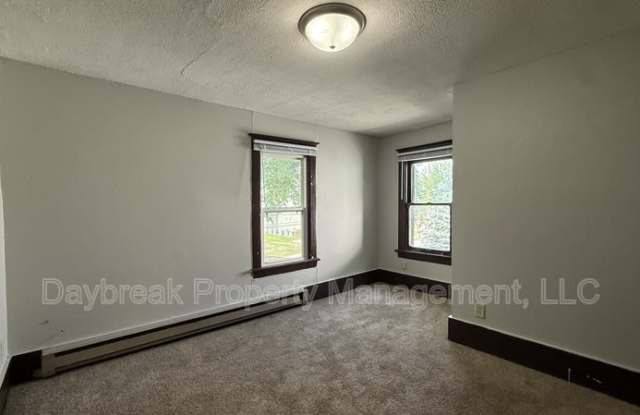 1235 11 1/2 Street North - 3 Gallery 4