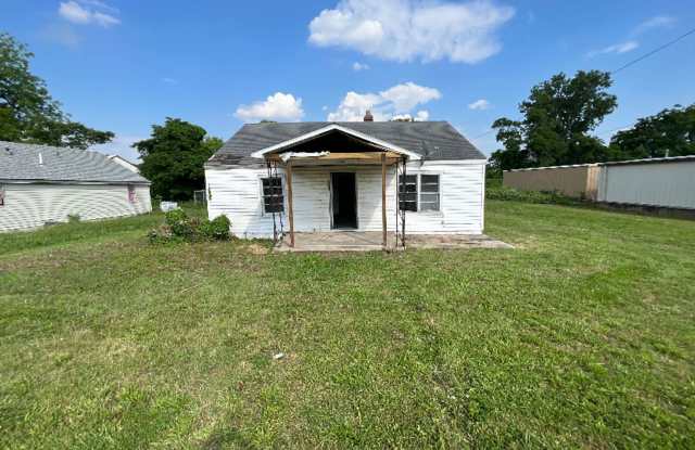 Starter Home! - $290 Month / $500 Down - 802 U.S. 61, Portageville, MO 63873