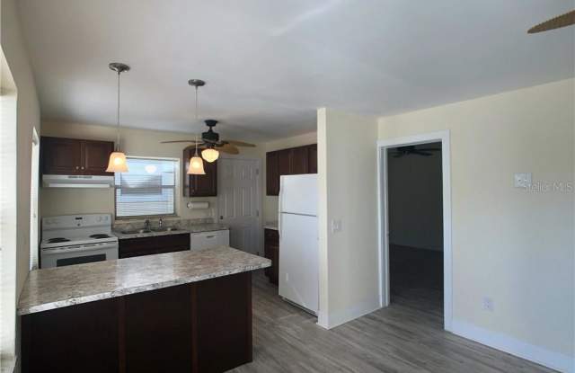 664 MANDALAY AVENUE - 664 Mandalay Avenue, Clearwater, FL 33767