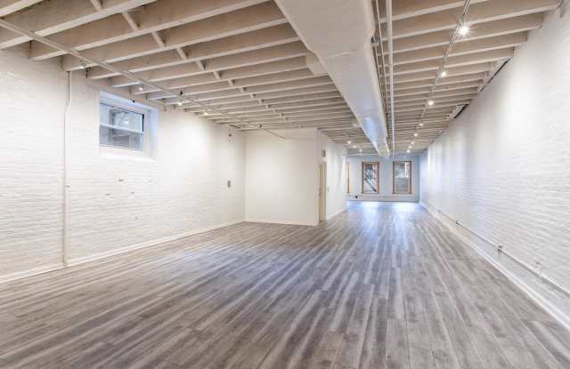 447 West 36th Street Gallery 3