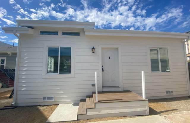 Downtown Ventura- One Bedroom Cottage photos photos
