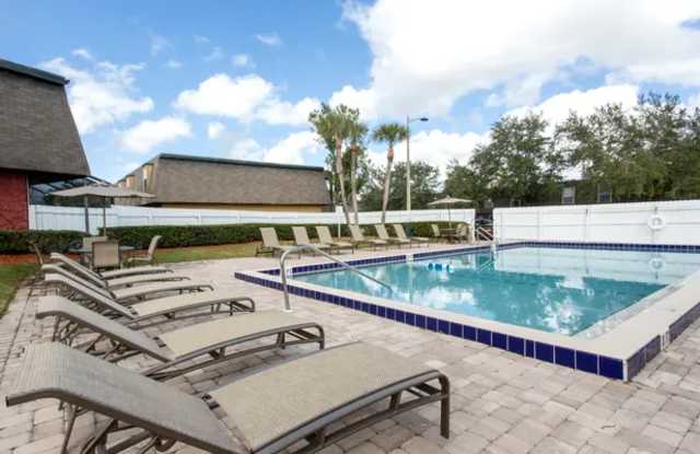 Villas At Pinecrest Gallery 4
