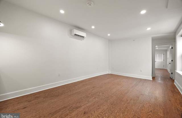 839 N TATNALL Street Gallery 3