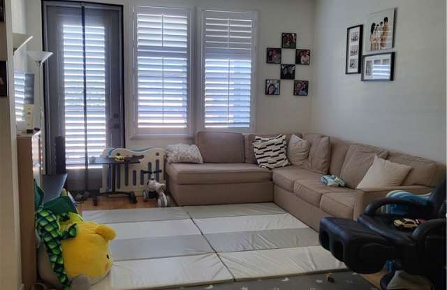 12842 Palm Street photos photos