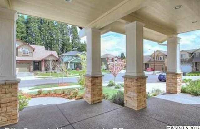 1150 SW Cole Pl. Gallery 2