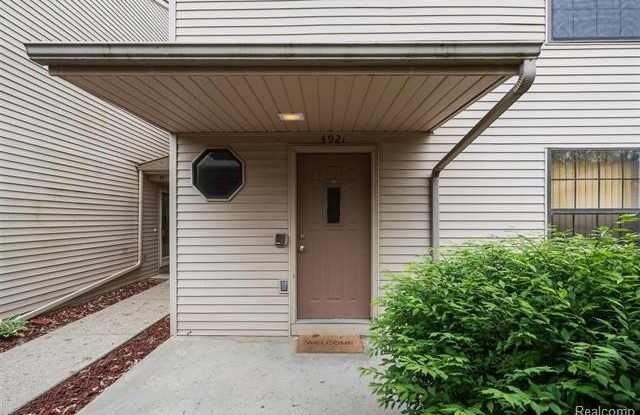 4921 N Oak Hill Drive photos photos