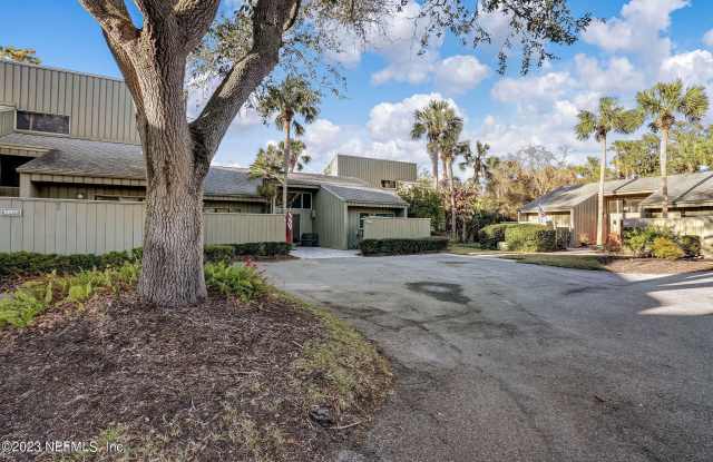 10025 SAWGRASS Drive E - 10025 Sawgrass Drive East, Sawgrass, FL 32082