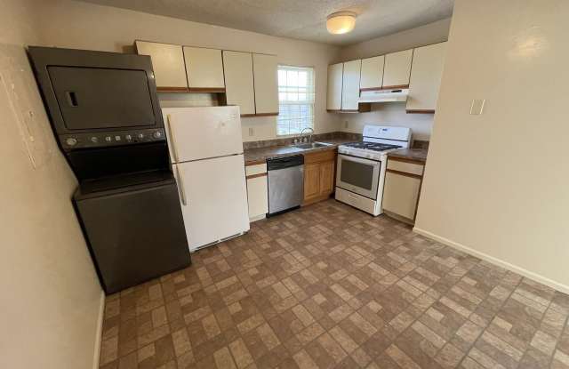 100 PARK BOULEVARD photos photos