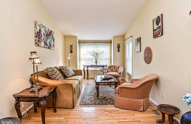 6533 LEGENDGATE PLACE Gallery 2