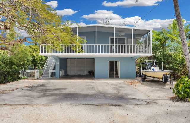 154 Hibiscus Street photos photos