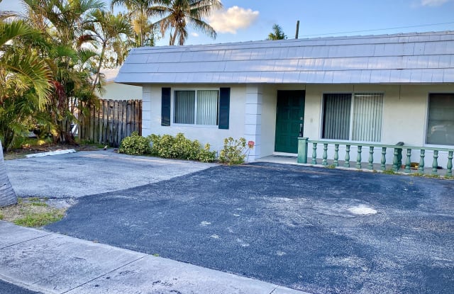 103 Laredo Lane - 103 Laredo Lane, Boca Raton, FL 33487