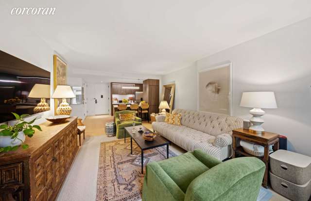 525 W 52nd Street Gallery 2