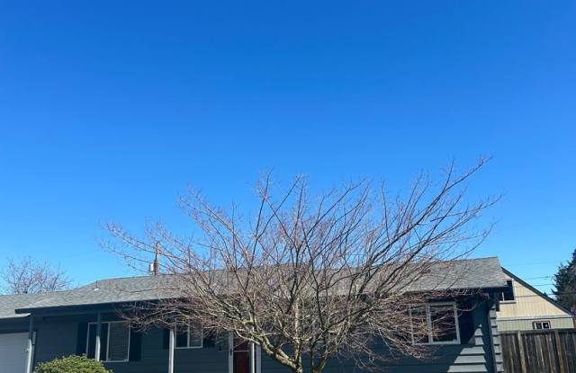 3 BD Ranch Style Home with Garage & Large Lot photos photos