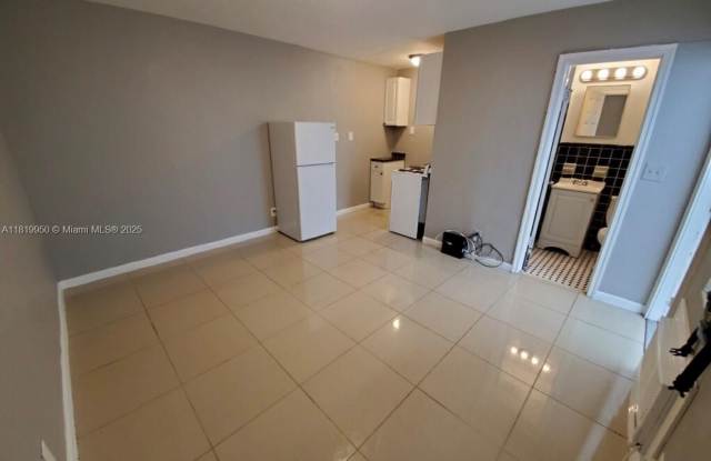 1719 Lincoln St photos photos