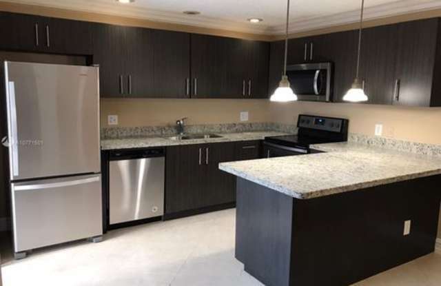 7941 Tam Oshanter Boulevard Gallery 2