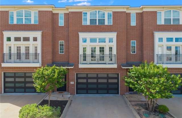 210 Tarrow Street photos photos