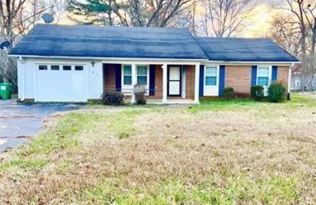 105 Stokes Forest Drive - 105 Stokes Forest Drive, King, NC 27021