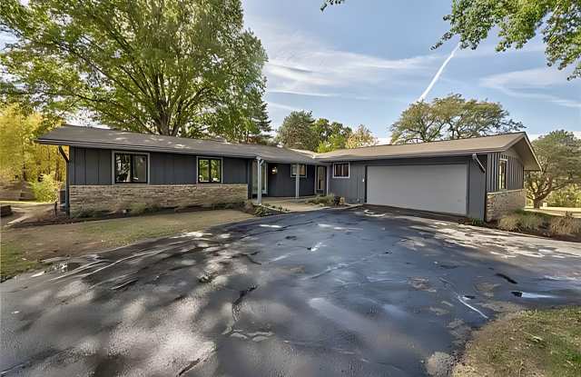 Wonderful Furnished Modern Home in Overland Park photos photos Wonderful Furnished Modern Home in Overland Park photos photos