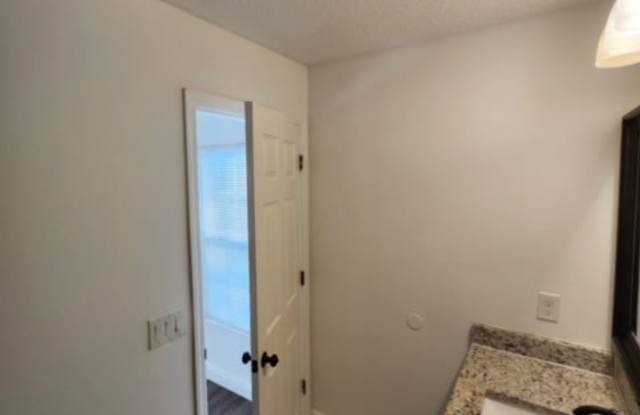 13963 Econ Woods Ln Gallery 4