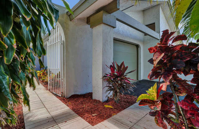 820 NW 21ST Way Gallery 2