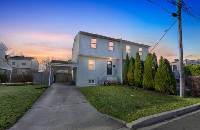 816 Geranium Street Northwest photos photos