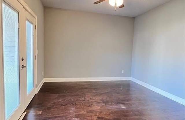 2007  S Dixieland  RD Unit #D Gallery 3
