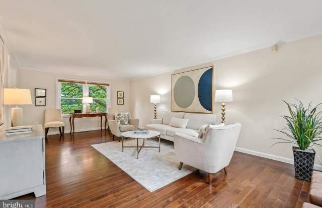 1626 MAYDALE Drive Gallery 4