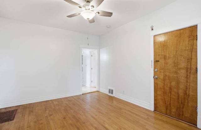 4340 North Drake Avenue Gallery 2