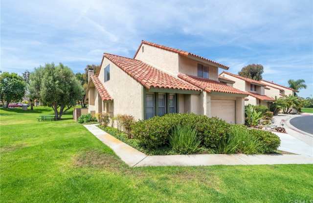 1413 Arch Lane - 1413 Arch Lane, Huntington Beach, CA 92648
