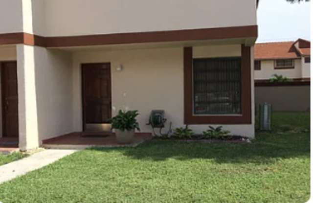 13315 Sw 58 Terrace - 13315 Southwest 58th Terrace, Kendale Lakes, FL 33183