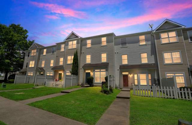 Charming 3 bedroom Condo in Raleigh photos photos