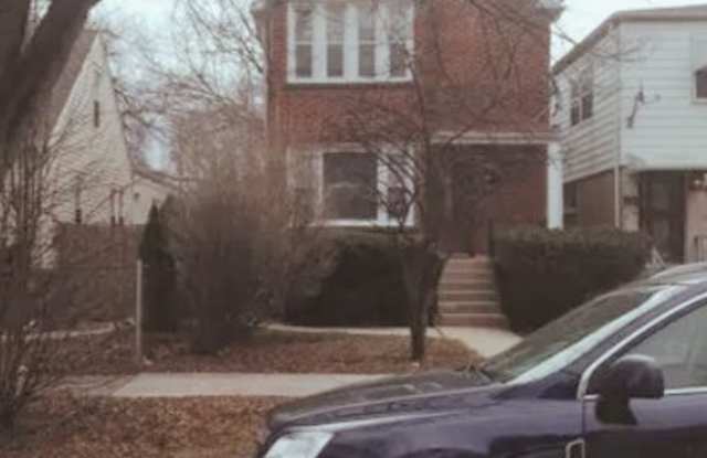1941 Grey Avenue - 2 Gallery 1
