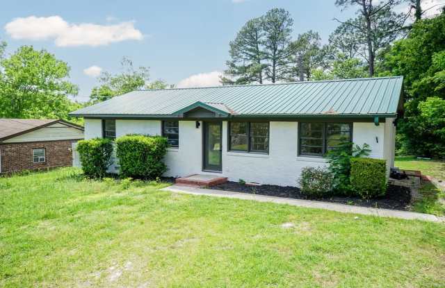 Spacious 4-Bedroom Rental – 10 Minutes from Fort Bragg  local amenities! photos photos