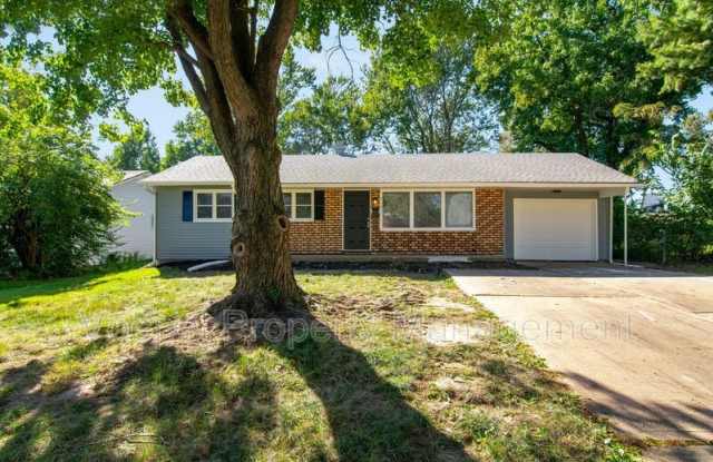 8802 Manchester Ave. - 8802 Manchester, Kansas City, MO 64138