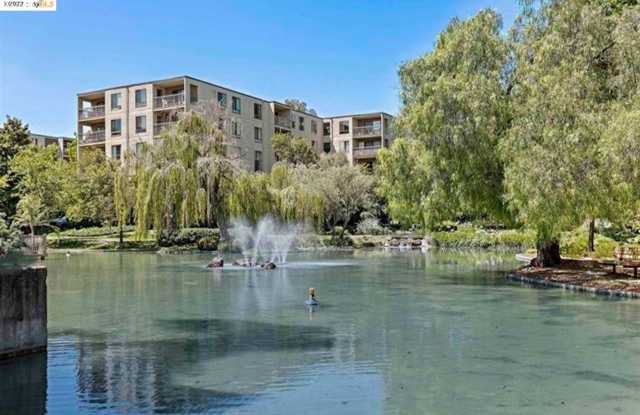 Utilities Included!! 2 Bedroom, 2 Bath Keys Condo -- AVAILABLE NOW! - 430 North Civic Drive, Walnut Creek, CA 94596
