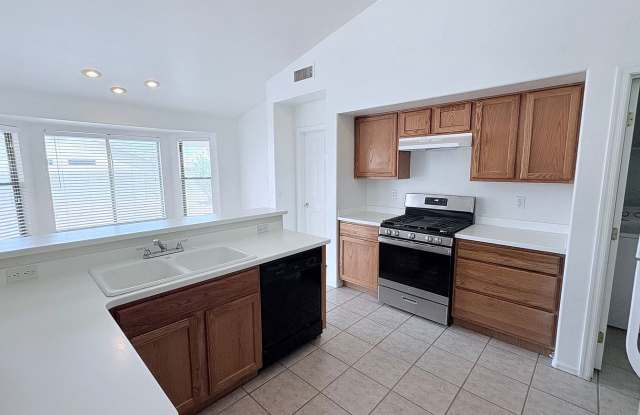 10202 E Lucille Dr photos photos