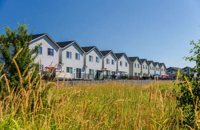 Oak Heritage Townhomes Gallery 4