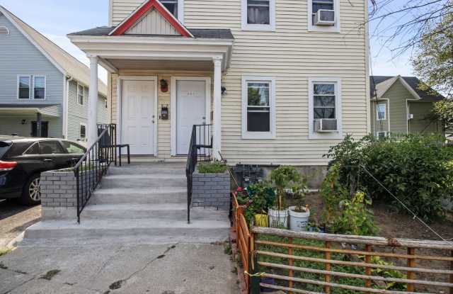 597 Newfield Ave photos photos
