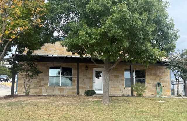 110 Crystal Dr W - 110 Crystal Drive, Kerr County, TX 78028