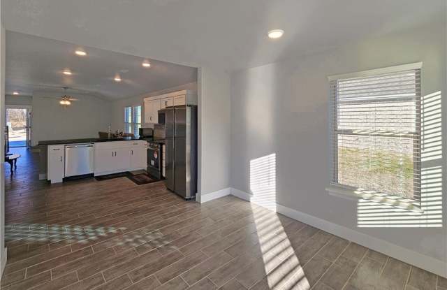 2091 Bluebonnet Lane Gallery 2