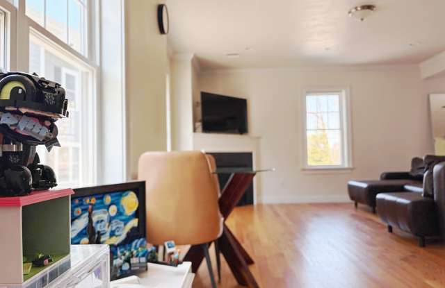 150 Quincy Avenue photos photos