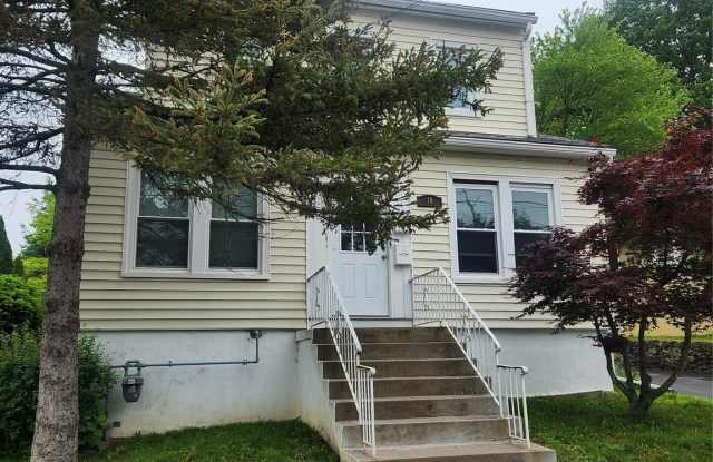 10 Forest Avenue photos photos
