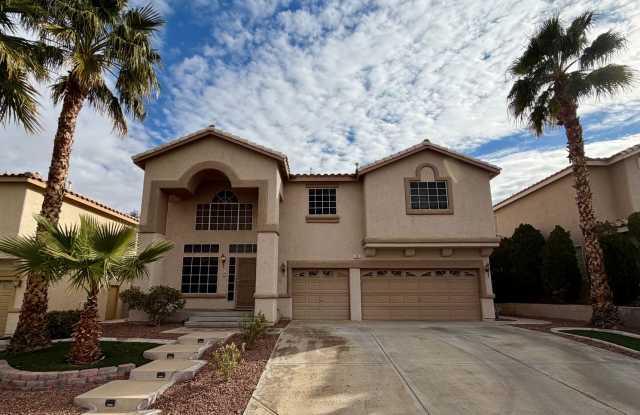 large 3 bedroom with pool photos photos