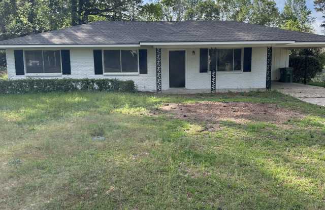 1801 Roosevelt Drive photos photos