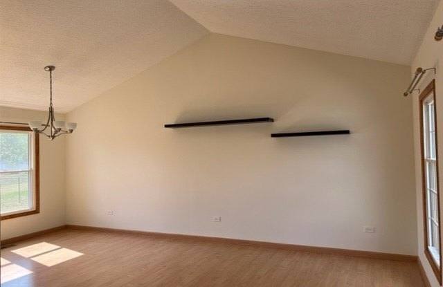 2135 Derby Court Gallery 3