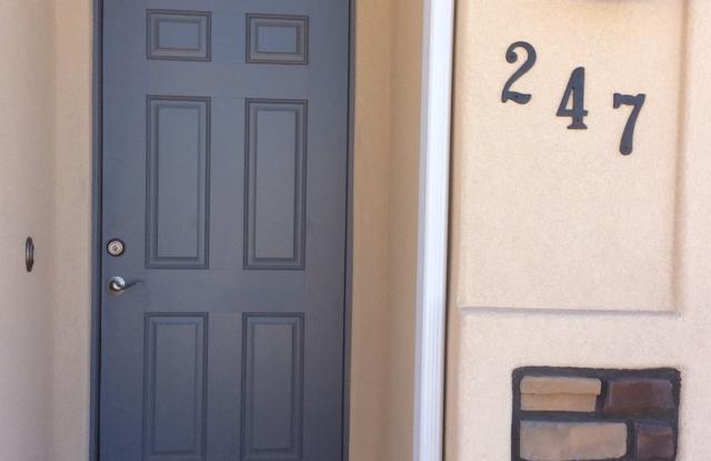 3 Bed 2 Bath Townhome in Hurricane Gallery 3