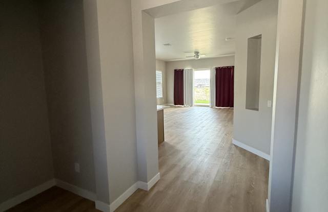 1367 Harker Court Gallery 2