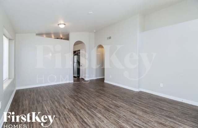 878 East Folley Street Gallery 3
